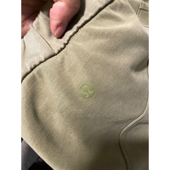 Lululemon Softstreme Relaxed High Rise Pant Size 12 Green Jogger Pull On READ - Picture 6 of 11